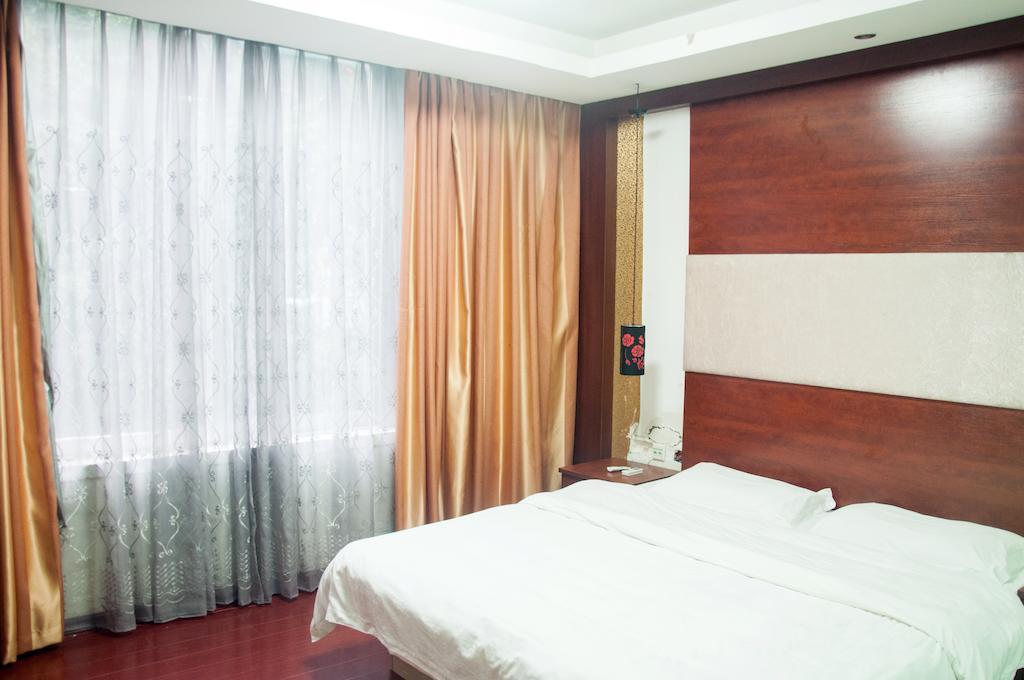 Sentosa Hotel Guangzhou Room photo